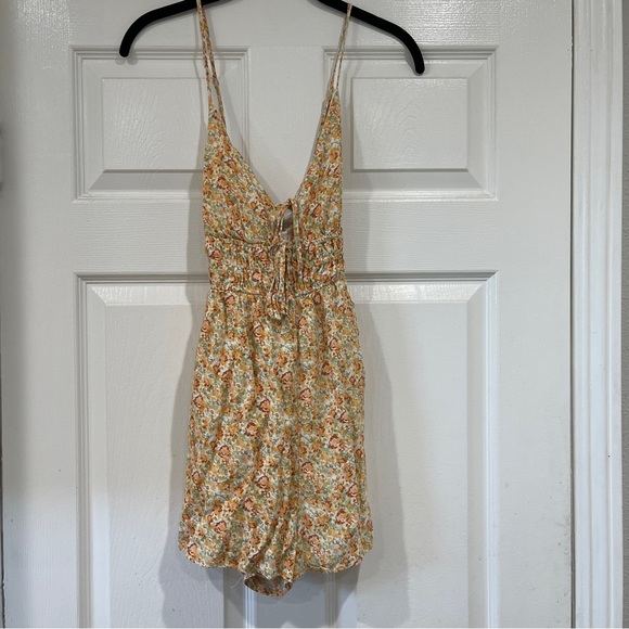Garage Pants - 🌼 Garage Yellow Floral Romper size small